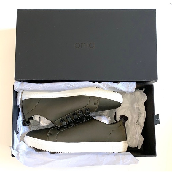 NEW Onia Men’s Levi Sneakers in Deep Sage - Picture 2 of 10